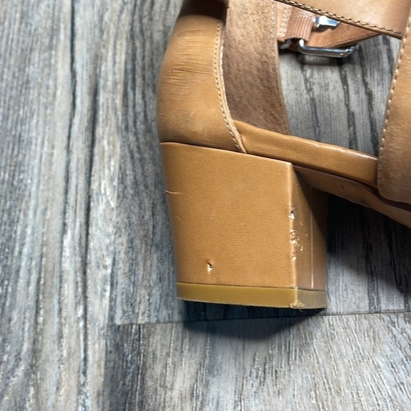 Halogen Leopard Print and Tan heeled open toe strappy sandal, size 8.5 - Picture 4 of 10